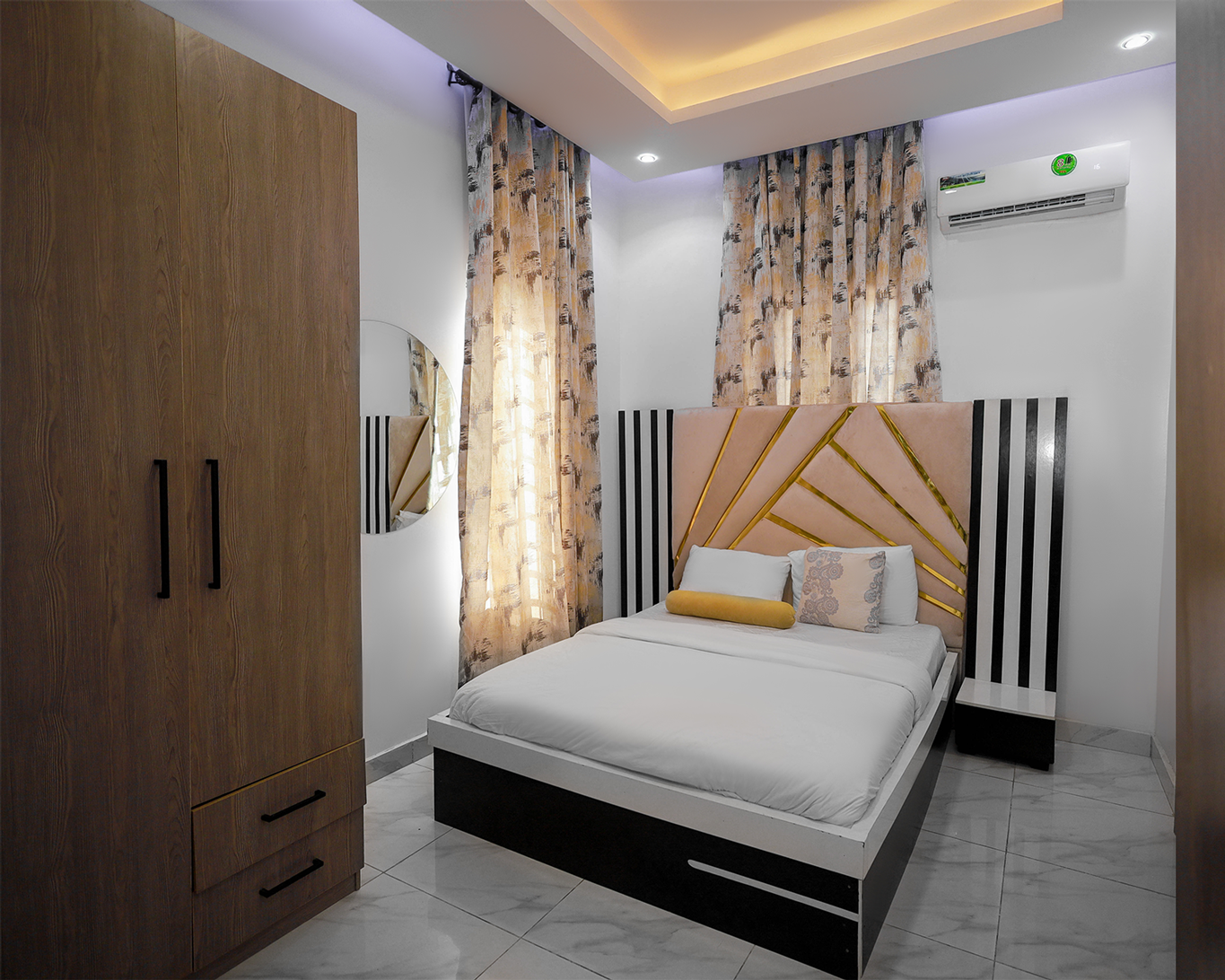 Luxury 4-Bedroom Apartment
