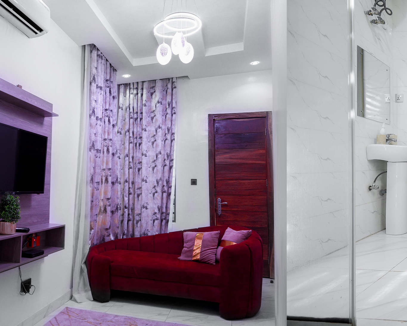 Event Hosting Apartment 5