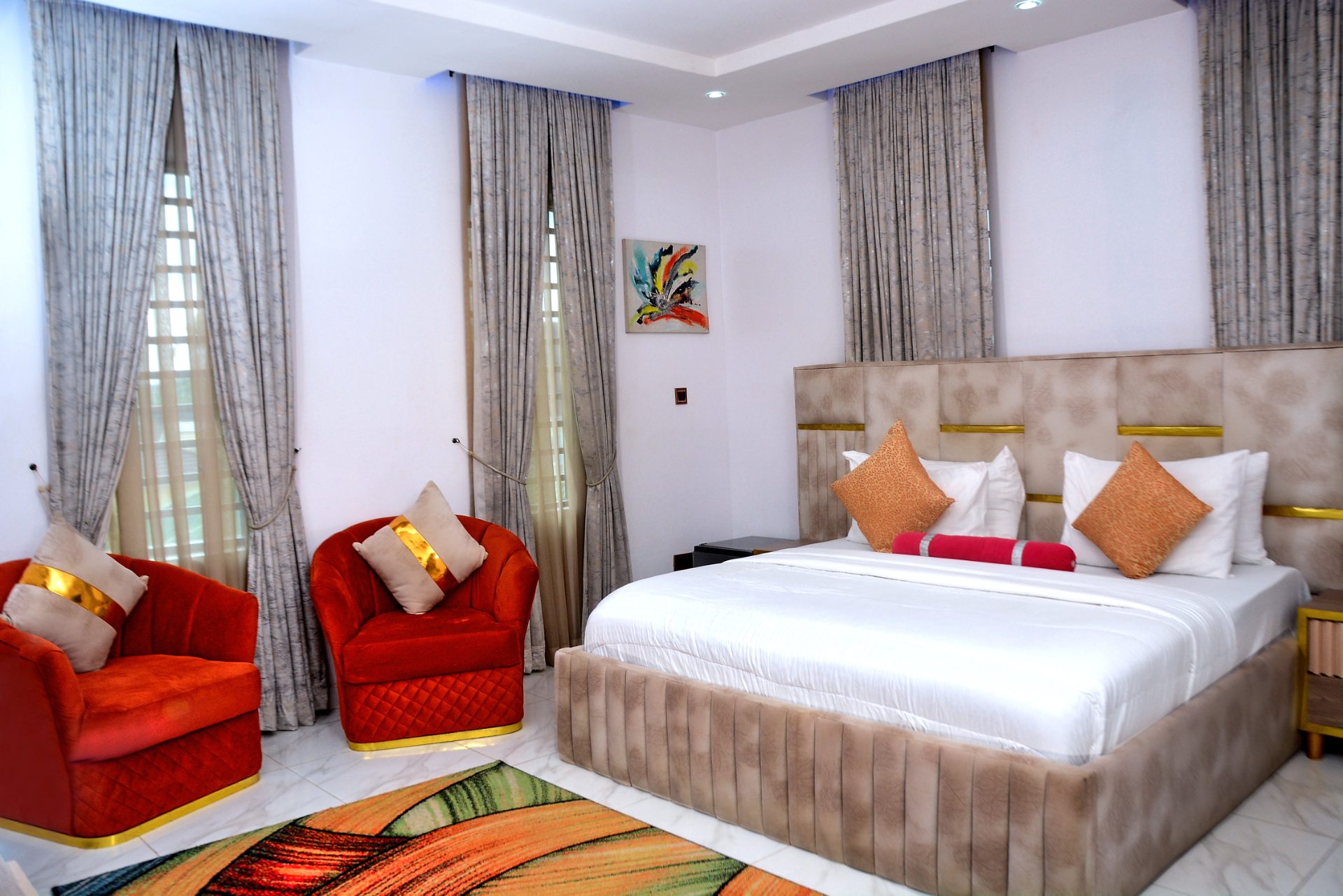 Luxury 5-Bedroom Apartment 2