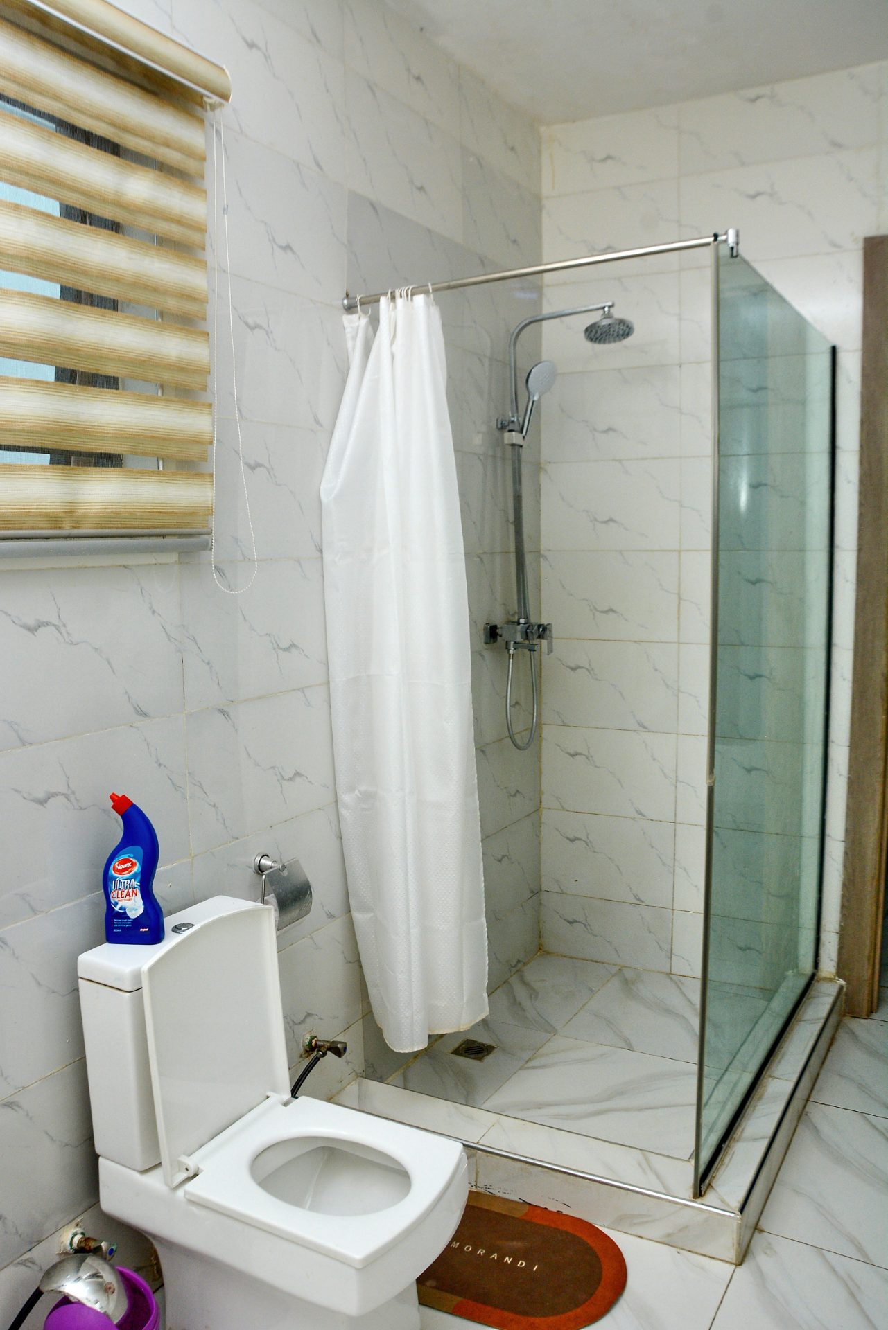 Luxury 5-Bedroom Apartment 9